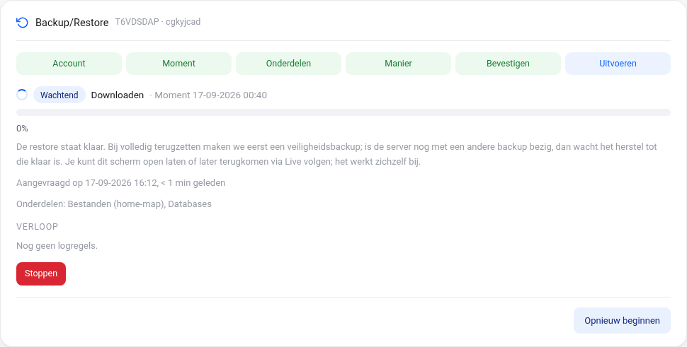 Stap Uitvoeren: de restore staat in de wachtrij met de voortgangsbalk, de gekozen onderdelen en de knop Stoppen