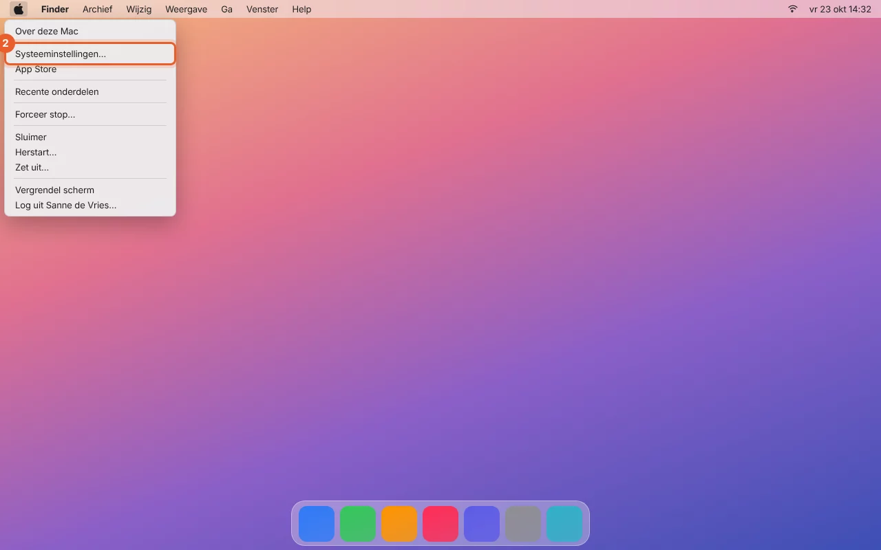 Apple-menu met Systeeminstellingen gemarkeerd